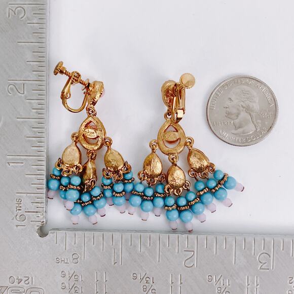 VTG Signed Joan Rivers Chandelier Screw Back Earrings Glass Beads Dangle Drop - Picture 10 of 12